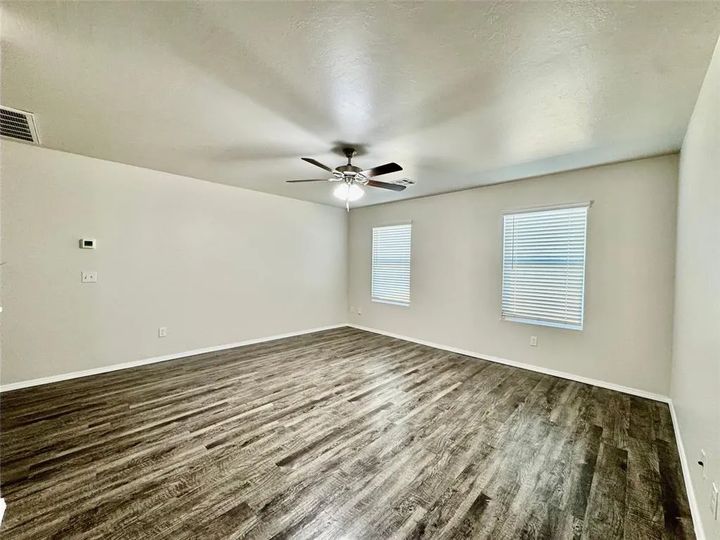 Photo 9 — 4212 Umbria Road, Oklahoma City, OK 73179