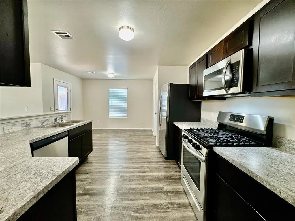 Photo 11 — 4212 Umbria Road, Oklahoma City, OK 73179