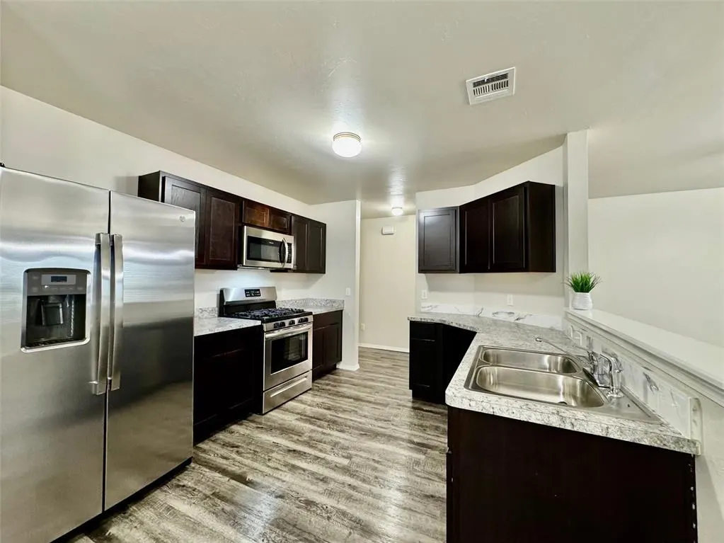 Photo 13 — 4212 Umbria Road, Oklahoma City, OK 73179