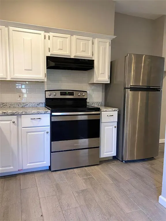 Photo 5 — 325 W 2nd Street, Edmond, OK 73003