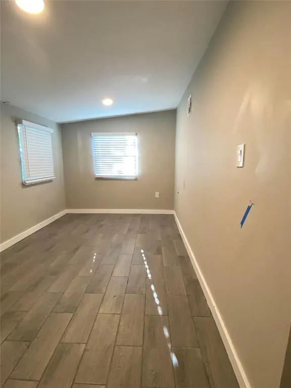 Photo 8 — 325 W 2nd Street, Edmond, OK 73003