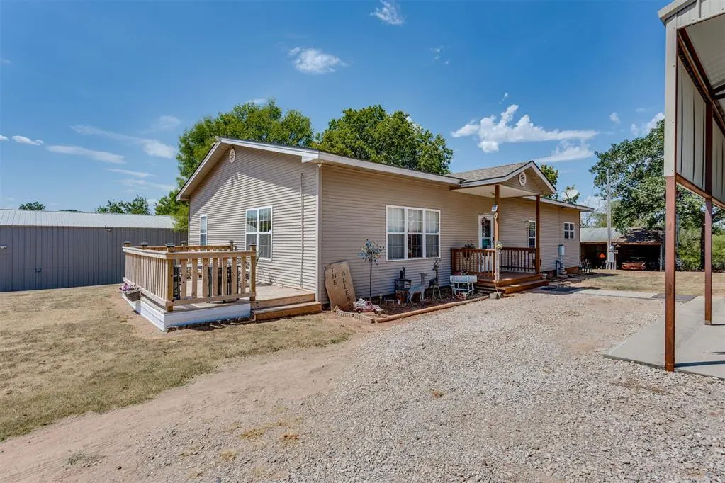 Front exterior — 334486 E Highway 62, McLoud, OK 74851