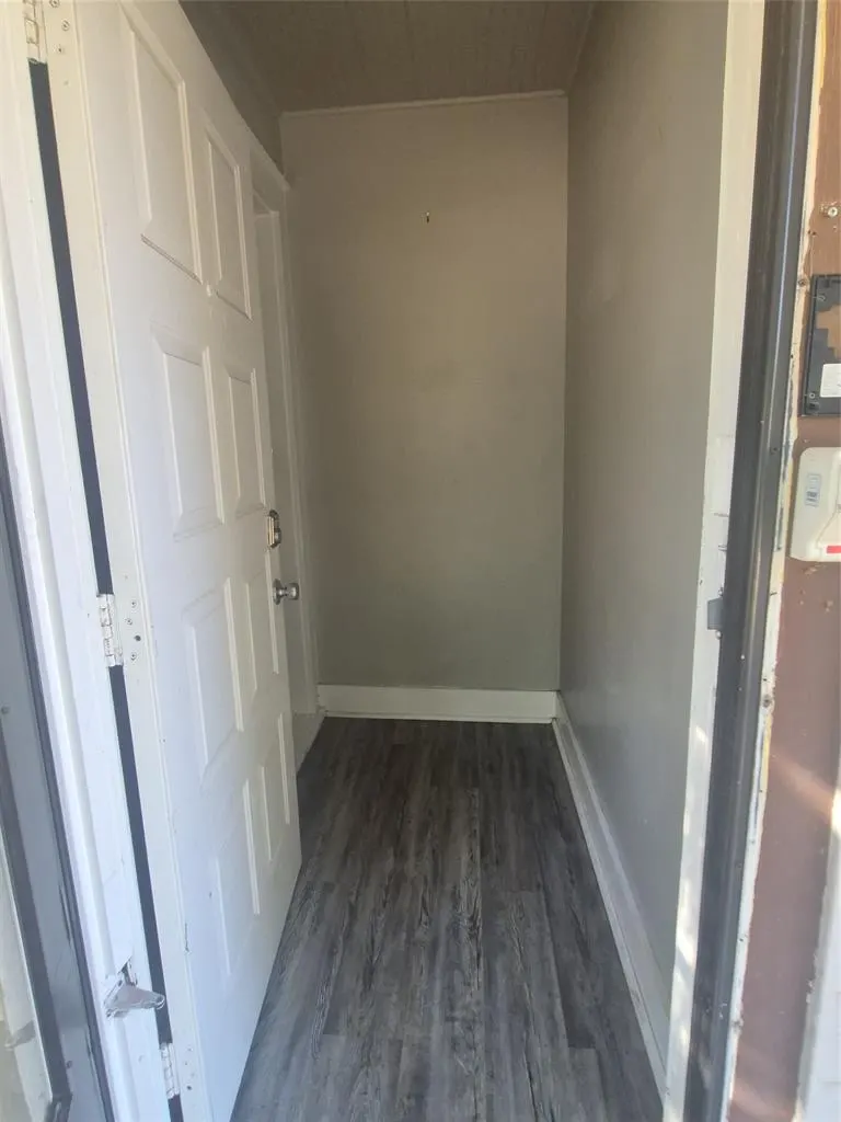 Photo 5 — 1721 NE 15th Street, Oklahoma City, OK 73117