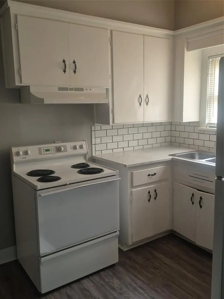 Photo 14 — 1721 NE 15th Street, Oklahoma City, OK 73117