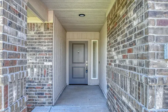 Photo 3 — 3420 Mount Nebo Drive, Yukon, OK 73099