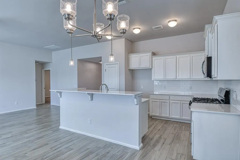 Photo 5 — 3420 Mount Nebo Drive, Yukon, OK 73099