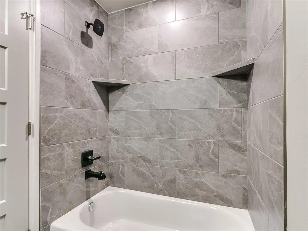 Photo 31 — 16108 Segovia Drive, Oklahoma City, OK 73170