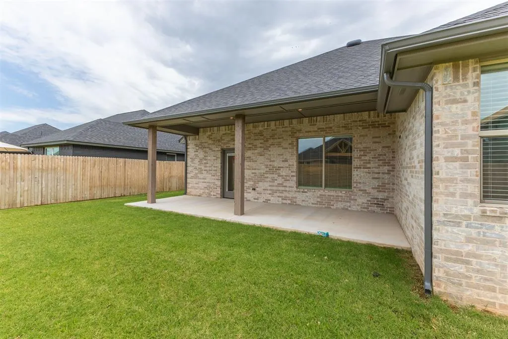 Photo 34 — 16025 Catalonia Place, Oklahoma City, OK 73170