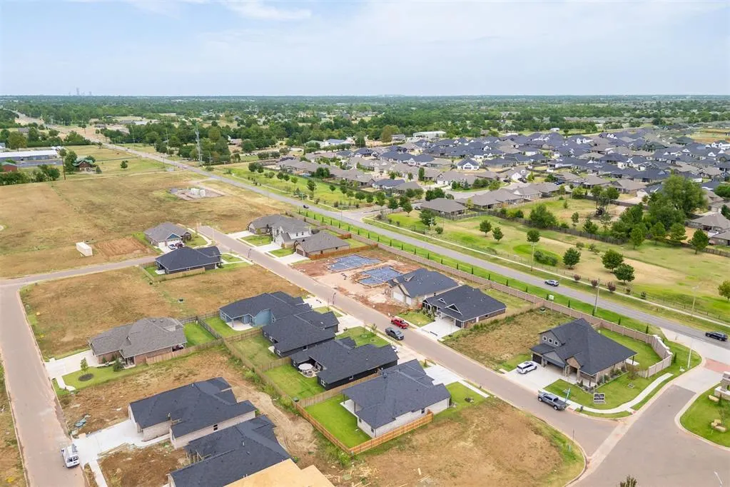 Photo 48 — 16025 Catalonia Place, Oklahoma City, OK 73170
