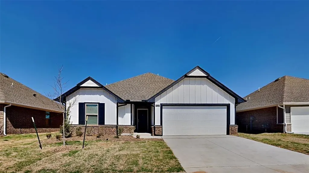 Photo 2 — 9020 NW 127th Terrace, Yukon, OK 73099