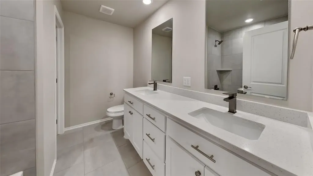 Photo 10 — 9020 NW 127th Terrace, Yukon, OK 73099