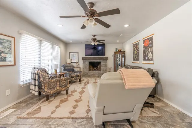 Photo 5 — 709 Rock Hollow Road, Edmond, OK 73034