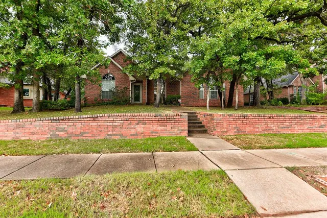 Photo 3 — 9 N Crosstimber Trail, Edmond, OK 73034