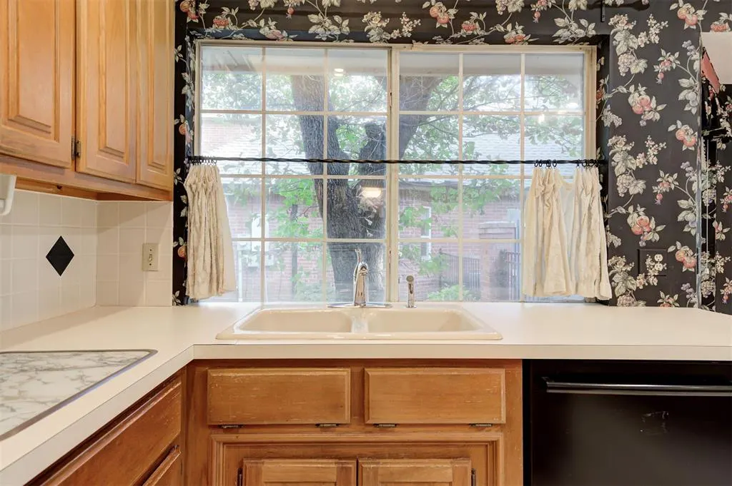Photo 23 — 9 N Crosstimber Trail, Edmond, OK 73034