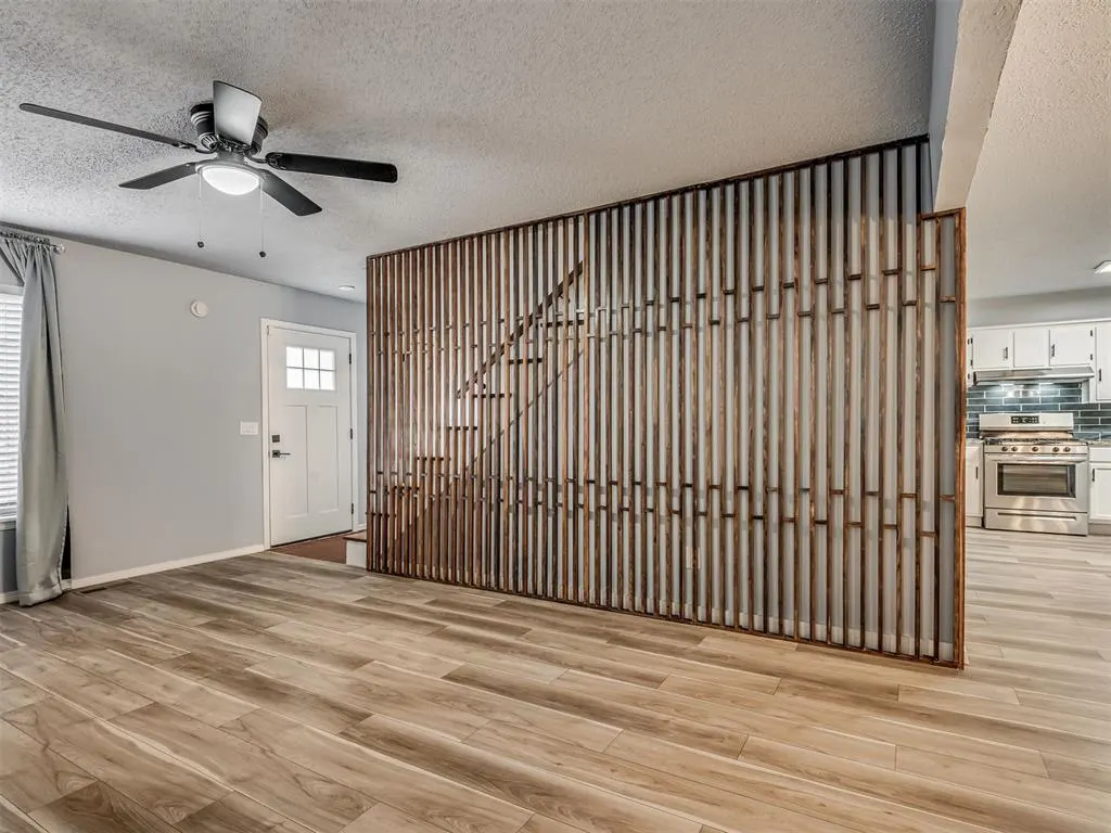 Photo 9 — 8100 NW 20th Terrace, Oklahoma City, OK 73127