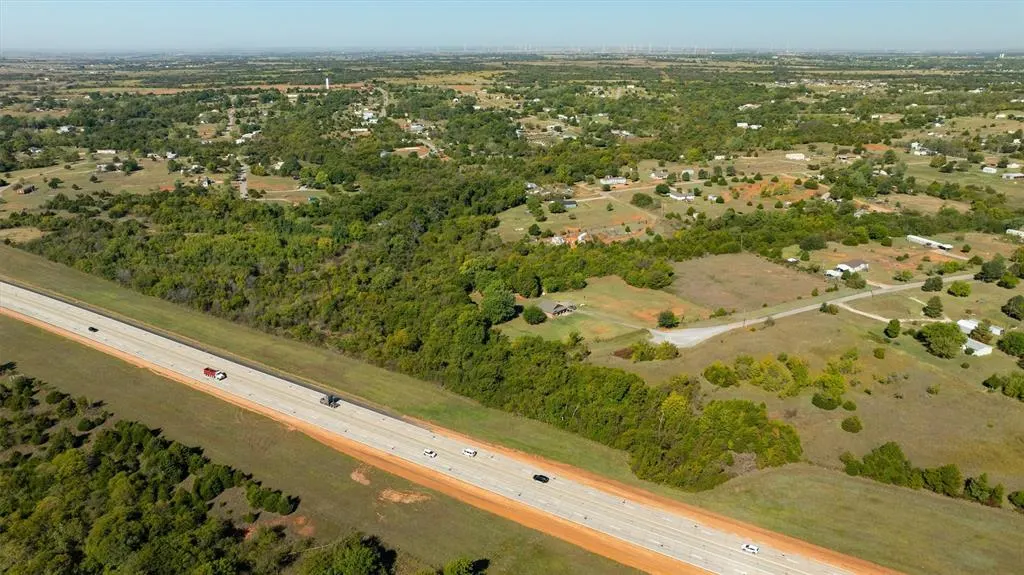 Photo 4 — 2141 County  Road 1247 Road, Tuttle, OK 73089