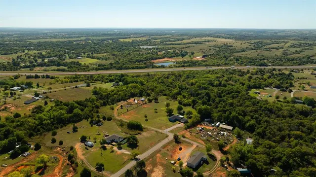 Photo 6 — 2141 County  Road 1247 Road, Tuttle, OK 73089