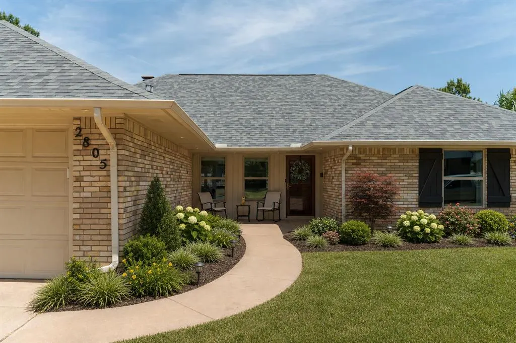 Front exterior — 2805 NW 117 Street, Oklahoma City, OK 73120
