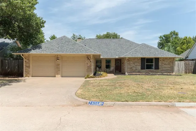 Photo 3 — 2805 NW 117 Street, Oklahoma City, OK 73120