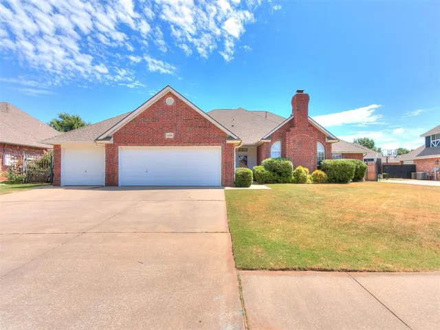 Front exterior — 11008 Wineview Drive, Oklahoma City, OK 73170