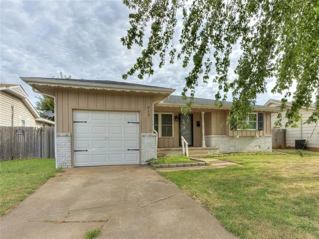 Photo 2 — 913 W Mitchell Drive, Midwest City, OK 73110