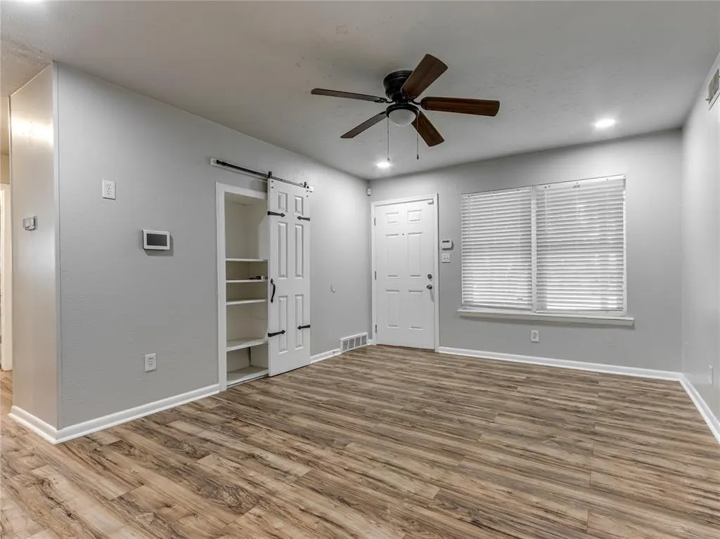 Photo 3 — 913 W Mitchell Drive, Midwest City, OK 73110
