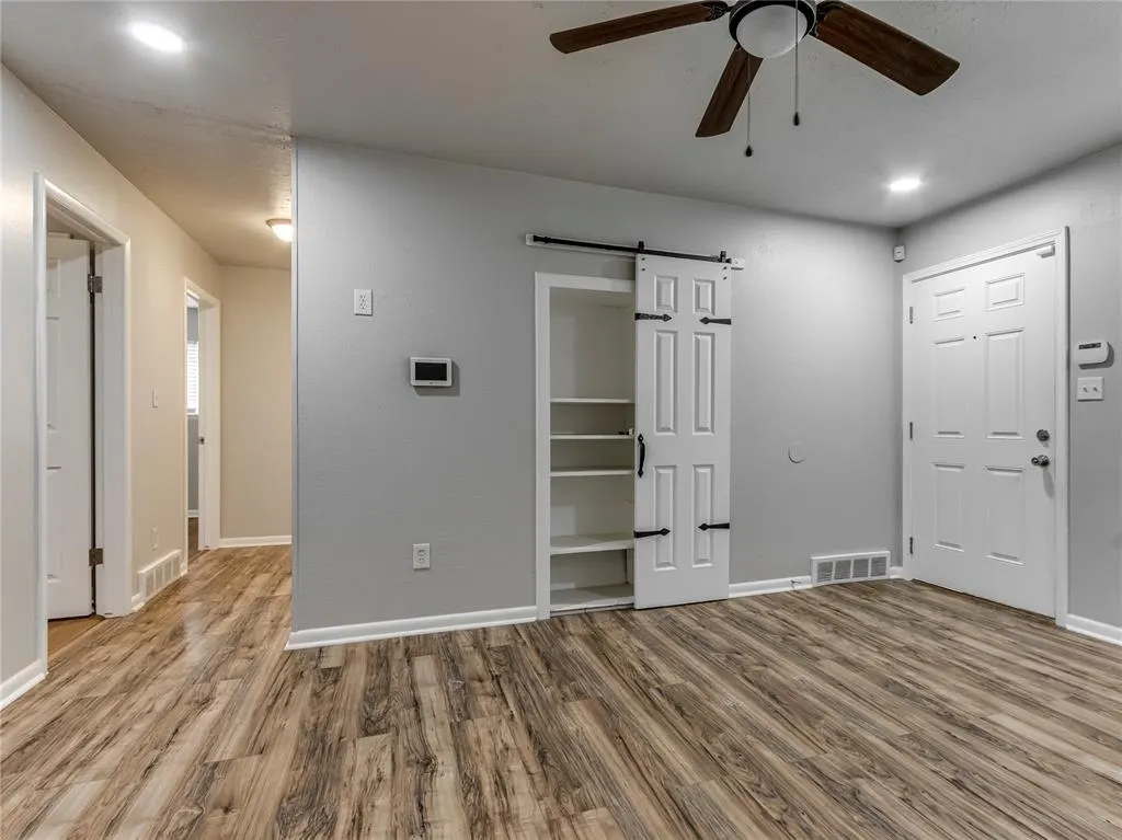 Photo 4 — 913 W Mitchell Drive, Midwest City, OK 73110
