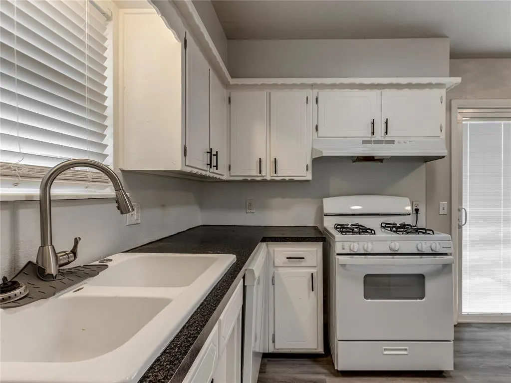 Photo 9 — 913 W Mitchell Drive, Midwest City, OK 73110