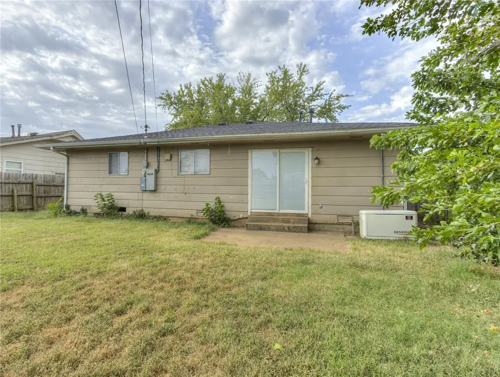 Photo 19 — 913 W Mitchell Drive, Midwest City, OK 73110