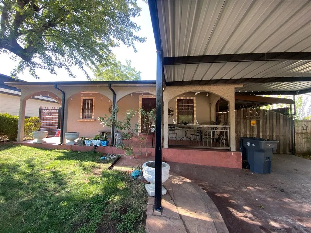 Photo 2 — 6112 NW 55th Street, Warr Acres, OK 73122