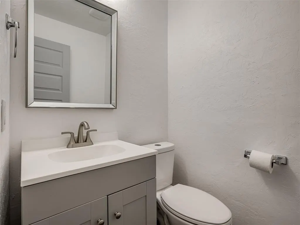 Photo 28 — 221 W Wayne Street, Edmond, OK 73003