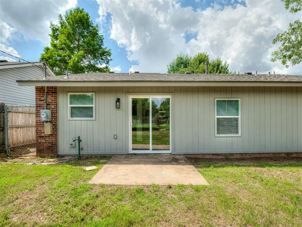 Photo 41 — 221 W Wayne Street, Edmond, OK 73003