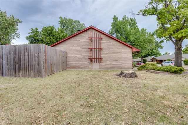 Photo 4 — 4625 NW 33rd Terrace, Oklahoma City, OK 73122
