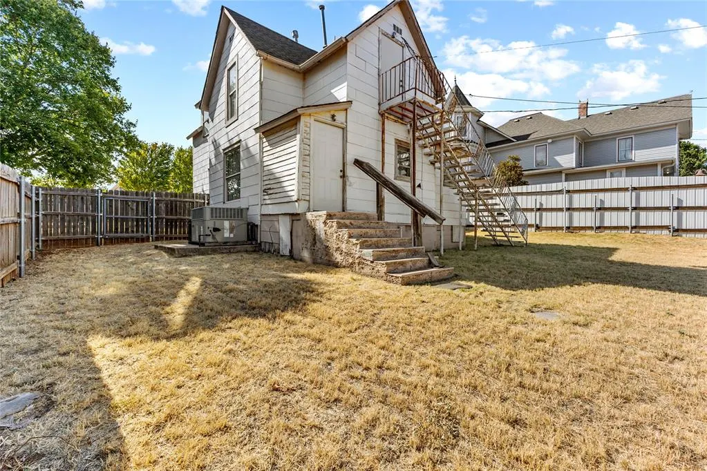 Photo 29 — 618 N State Street, Weatherford, OK 73096