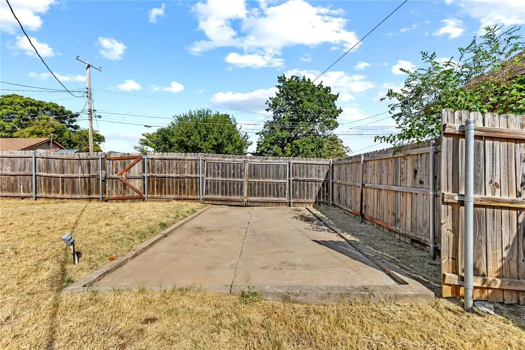 Photo 30 — 618 N State Street, Weatherford, OK 73096