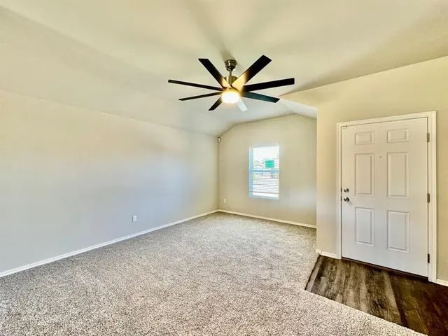 Photo 2 — 933 Klare Lane, Oklahoma City, OK 73130