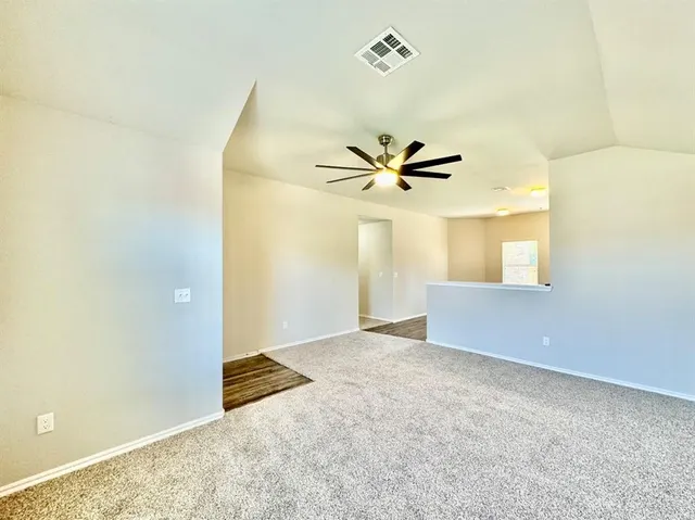 Photo 4 — 933 Klare Lane, Oklahoma City, OK 73130