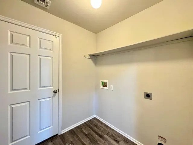 Photo 8 — 933 Klare Lane, Oklahoma City, OK 73130