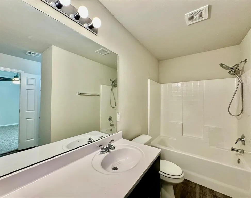 Photo 12 — 933 Klare Lane, Oklahoma City, OK 73130