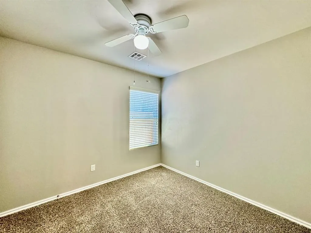 Photo 13 — 933 Klare Lane, Oklahoma City, OK 73130