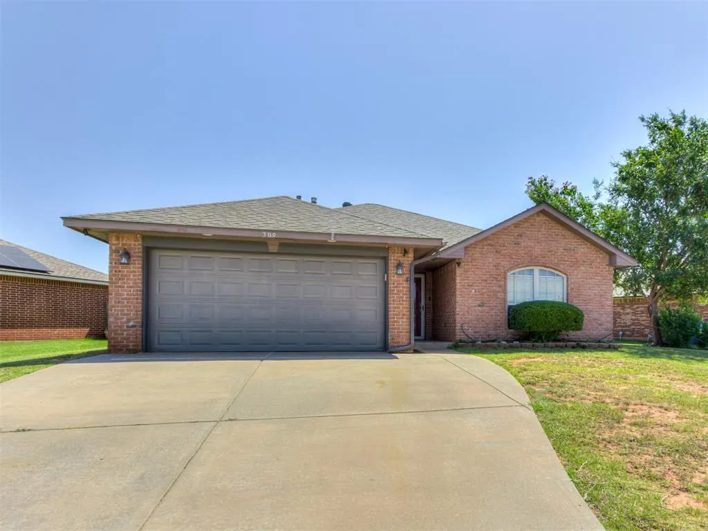 Photo 3 — 309 Tecumseh Ridge Road, Norman, OK 73069