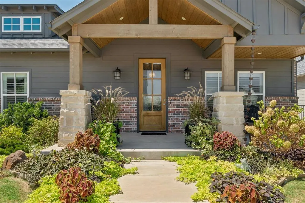 Photo 2 — 1925 Plaza District Drive, Edmond, OK 73034