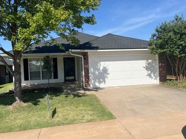 Front exterior — 2208 NW 155th Street, Edmond, OK 73013
