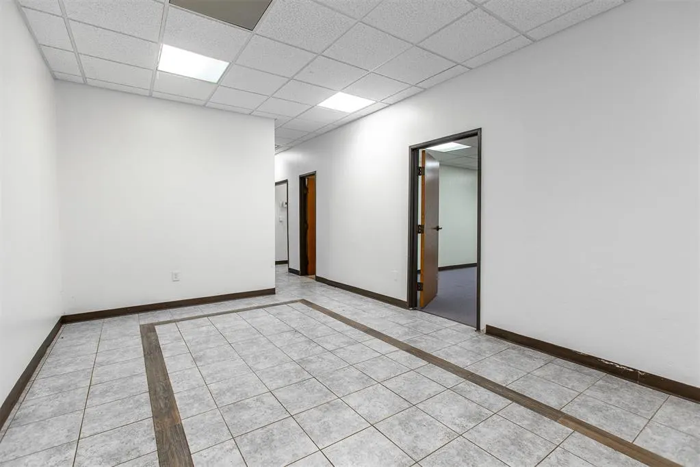 Photo 12 — 2428 N Janeway Avenue, Oklahoma City, OK 73160