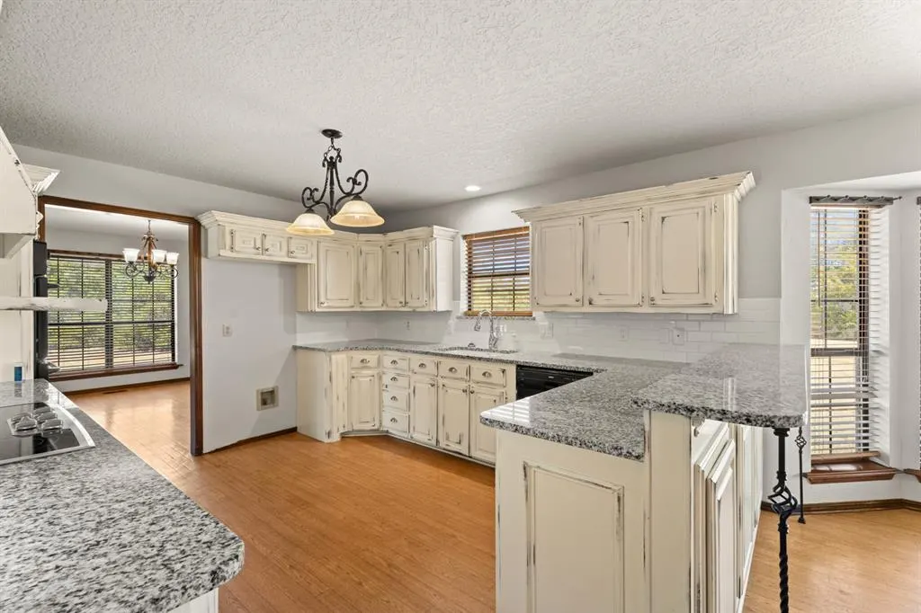 Photo 9 — 1811 Cedar Trail, Cashion, OK 73016