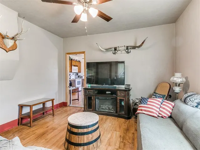 Photo 8 — 2201 S Choctaw Avenue, El Reno, OK 73036