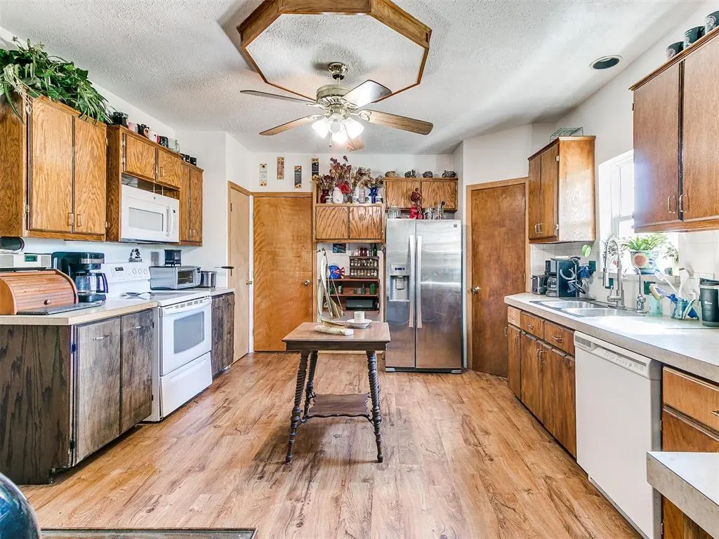 Photo 10 — 2201 S Choctaw Avenue, El Reno, OK 73036