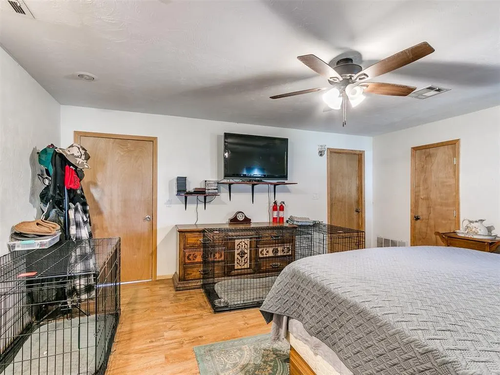 Photo 19 — 2201 S Choctaw Avenue, El Reno, OK 73036