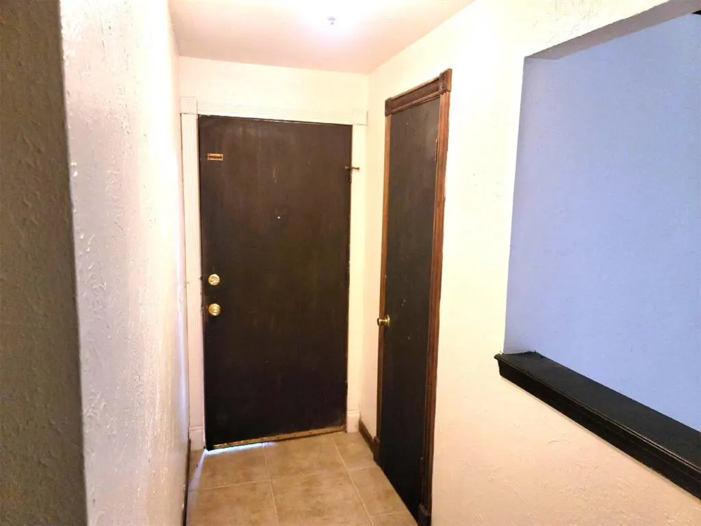 Photo 5 — 713 NE 83rd Street, Oklahoma City, OK 73114