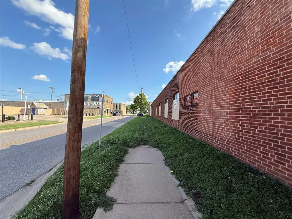 Photo 11 — 1200 W Main Street, Oklahoma City, OK 73106